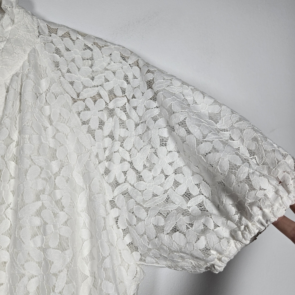 CeCe White Floral Lace Tiered Babydoll V-Neck Puff Sleeve Dress Size Small - Picture 10 of 16